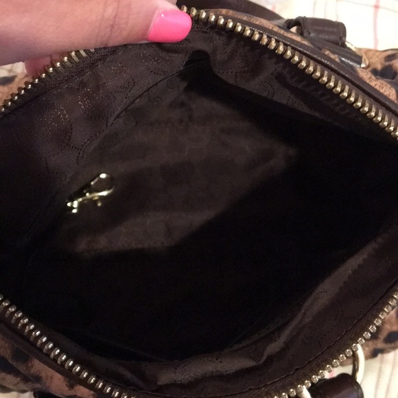 Michael Kors hand bag - Picture 2 of 4